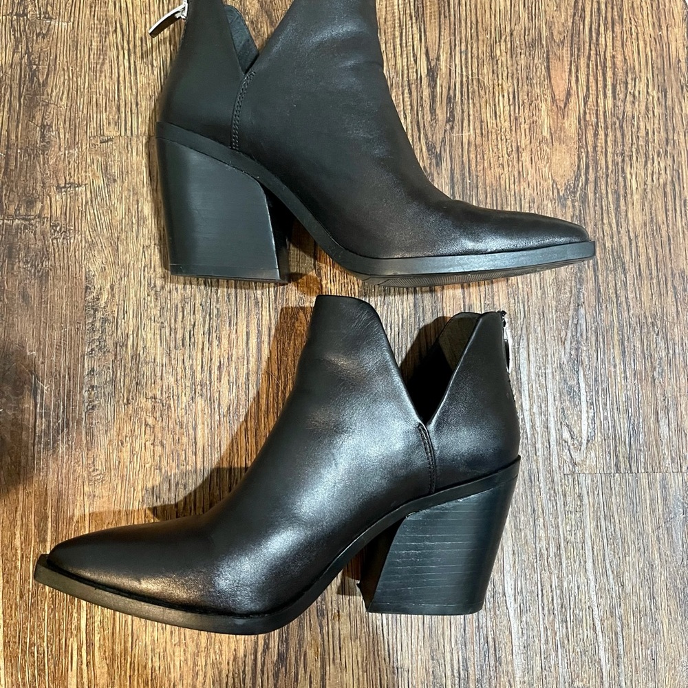 Steve Madden Alyse Booties